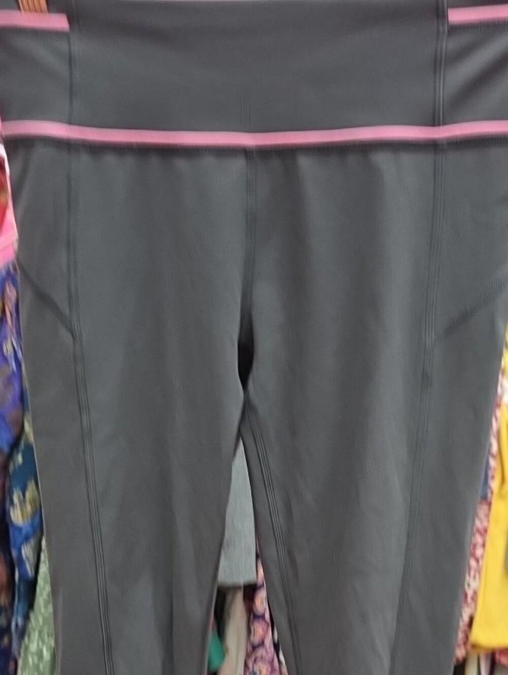 lululemon athletica High-Rise Charcoal Cropped Leggings with Pink Coral Sz 4 - Picture 2 of 12